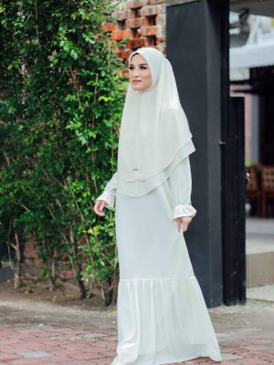 BH28 Aisya Fullset (Cream) Jubah Sahaja