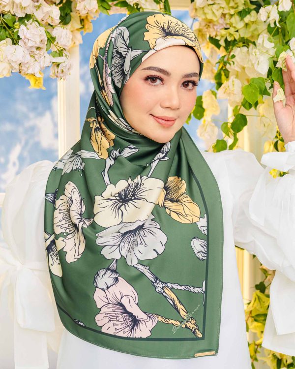 Satin Seloka Raya (Melina Green) BUY 1 FREE 1 - Image 2