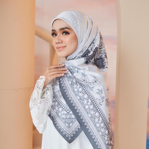 Qalbee (Humaira) BUY 1 FREE 1