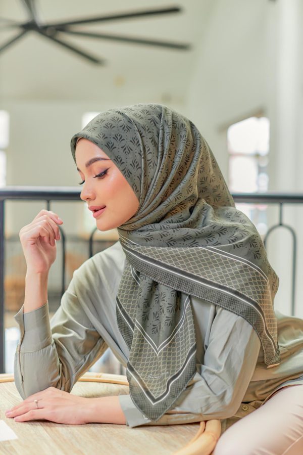 Larasati ( Urban Olive ) Beli 2 Harga Rm55 Sehelai - Image 2