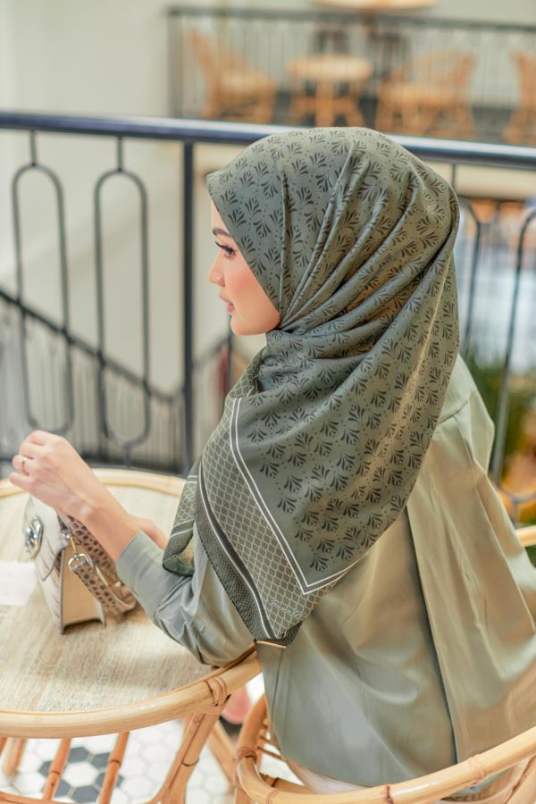 Larasati ( Urban Olive ) Beli 2 Harga Rm55 Sehelai - Image 3