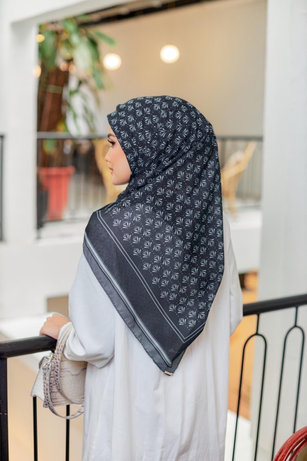 Larasati ( Black Pearl ) Beli 2 Harga Rm55 Sehelai - Image 3
