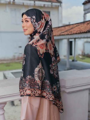 Luxe Silky Cotton ( Koci Pulut Hitam )
