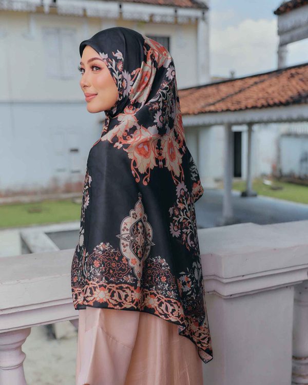 Luxe Silky Cotton ( Koci Pulut Hitam )