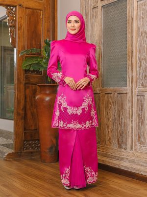 L06 Kurung Teeja (Magenta)