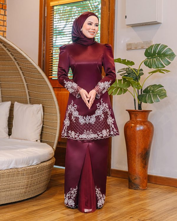 L05 Kurung Teeja (Wine) - Image 2