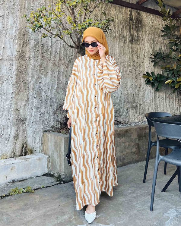 BH01 Selma Dress (Golden Brown) Beli 2 Harga RM129 Sehelai - Image 2