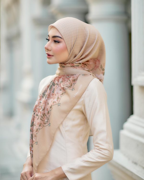 BH12 Calista (Golden Yellow) - Image 3