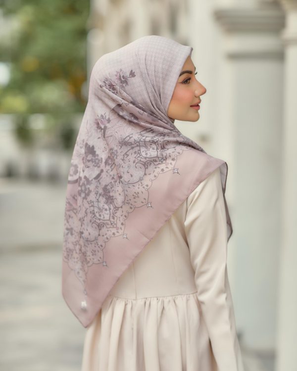 BH13 Calista (Brandy Rose)