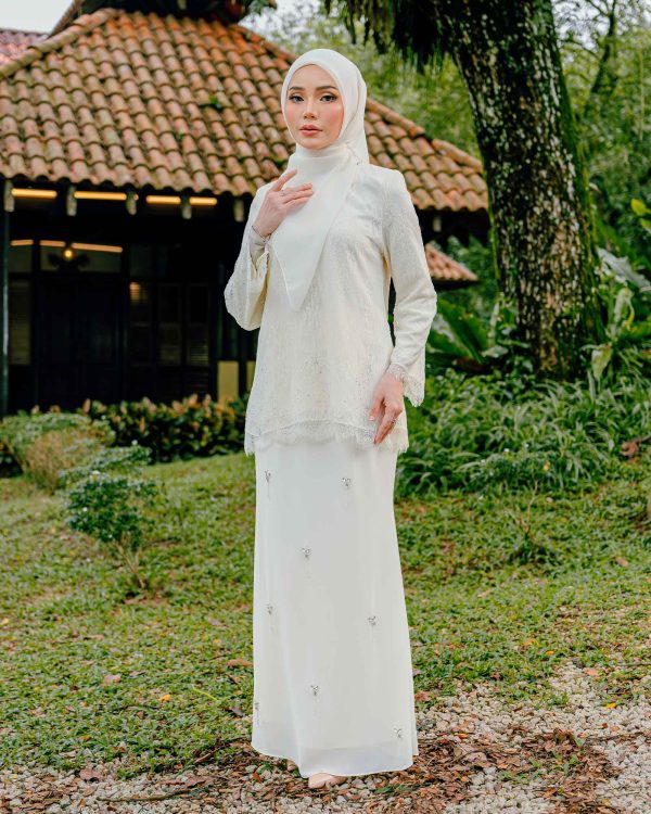 BH20 Kurung Suri (Cream White) - Image 2