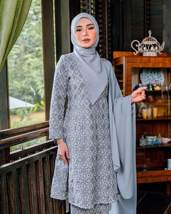 BH15 Kurung Ratna (Grey) - Image 4