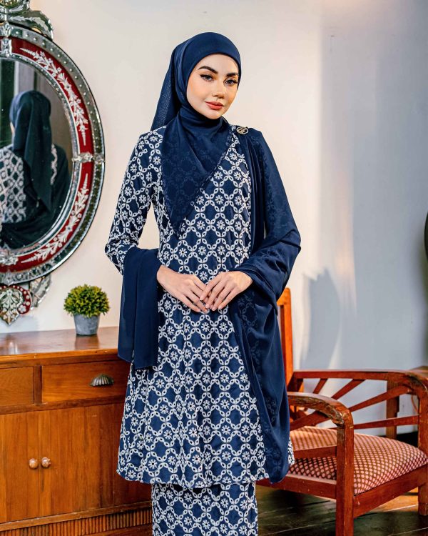 BH13 Kurung Ratna (Navy Blue) - Image 2