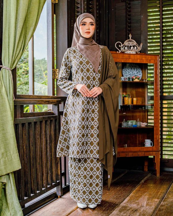 BH14 Kurung Ratna (Olive Green) - Image 2