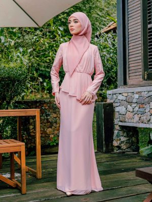 BH29 Sandra Dress (Light Pink)
