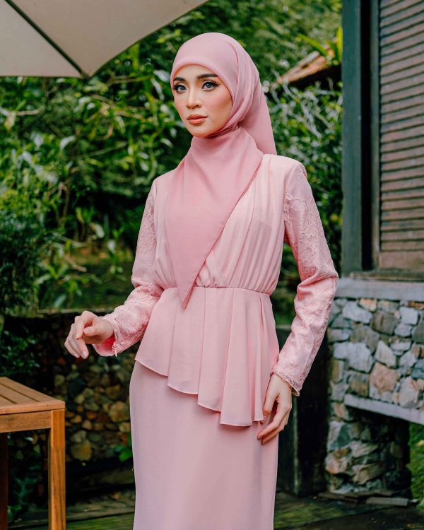BH29 Sandra Dress (Light Pink) - Image 4