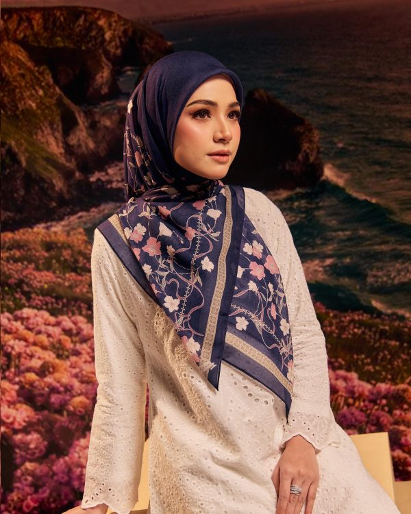 BH07 Evelyn (Indigo Blue) - Image 3