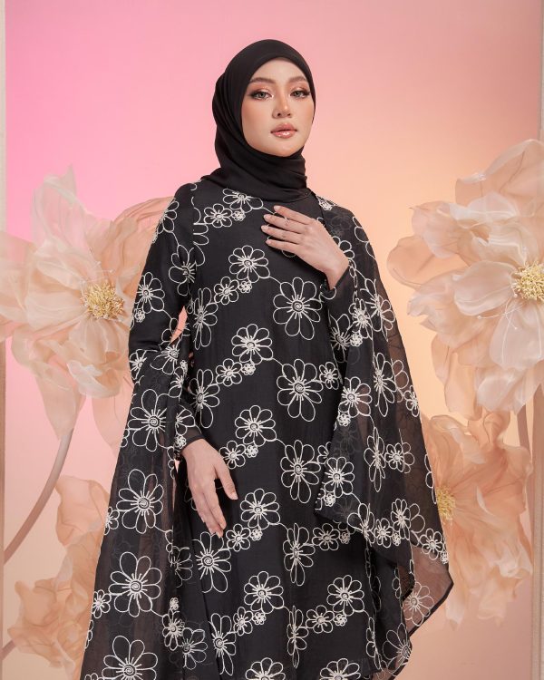 BH01 Kurung Laura ( Black ) - Image 3