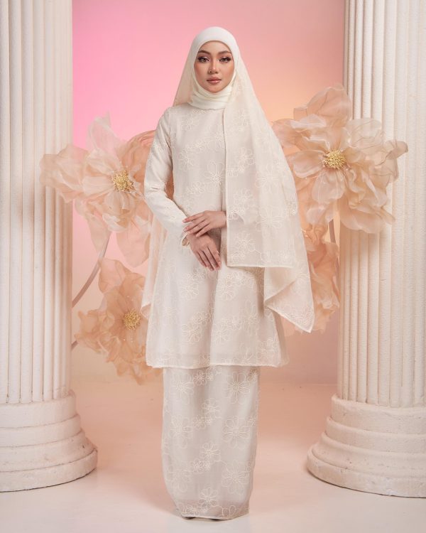 BH02 Kurung Laura ( Nude Cream )
