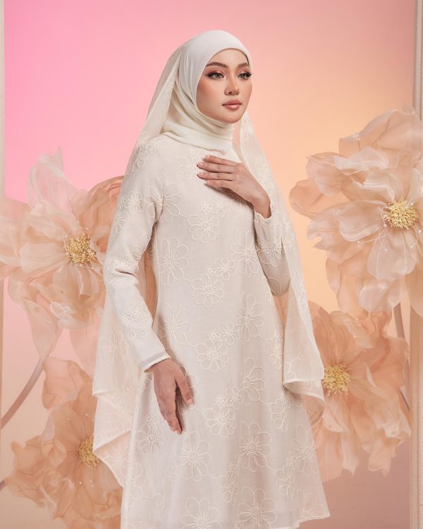 BH02 Kurung Laura ( Nude Cream ) - Image 3