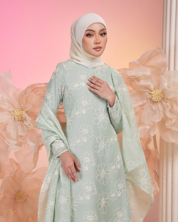 BH04 Kurung Laura ( Mint Green ) - Image 3