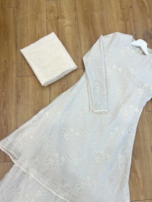 BH02 Kurung Laura ( Nude Cream ) - Image 4