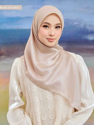 BH04 Bawal Arya (Rose Smoke)