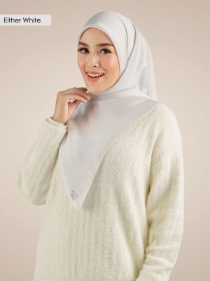 BH03 Darla (Either White)